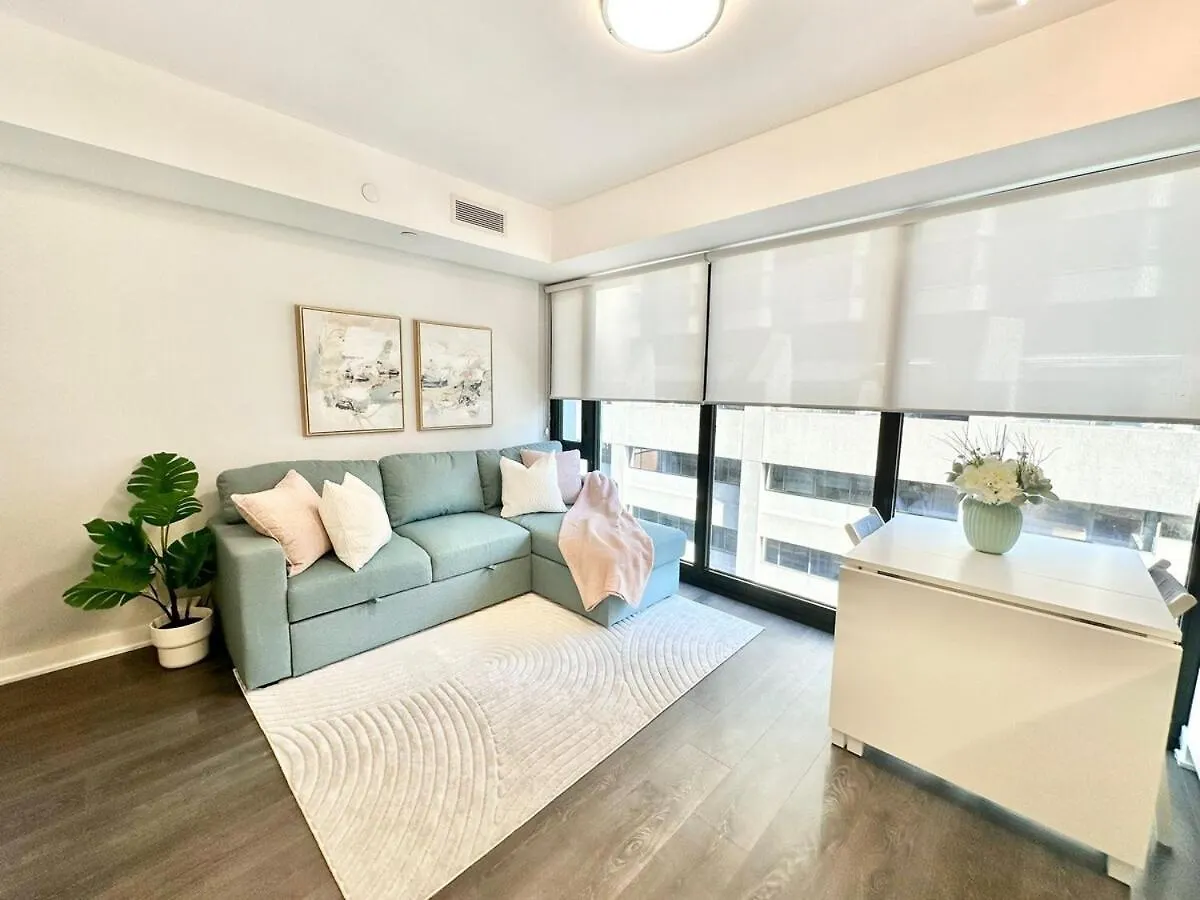 Condo In Yorkville - Newly Furnished Luxury Unit Toronto 0*,  Canada