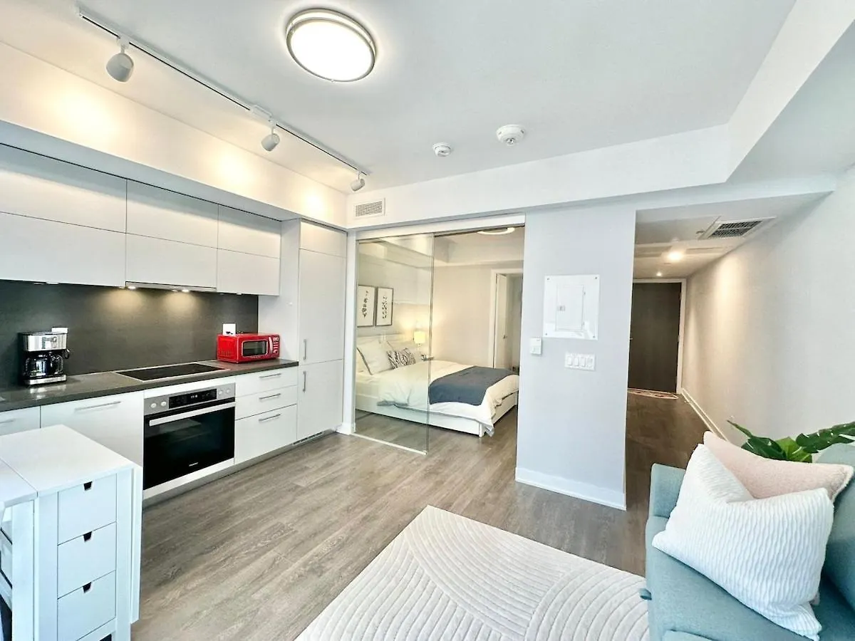 Apartment Condo In Yorkville - Newly Furnished Luxury Unit Toronto Canada
