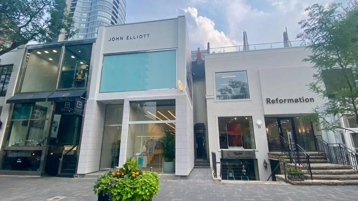 Condo In Yorkville - Newly Furnished Luxury Unit Toronto Apartment