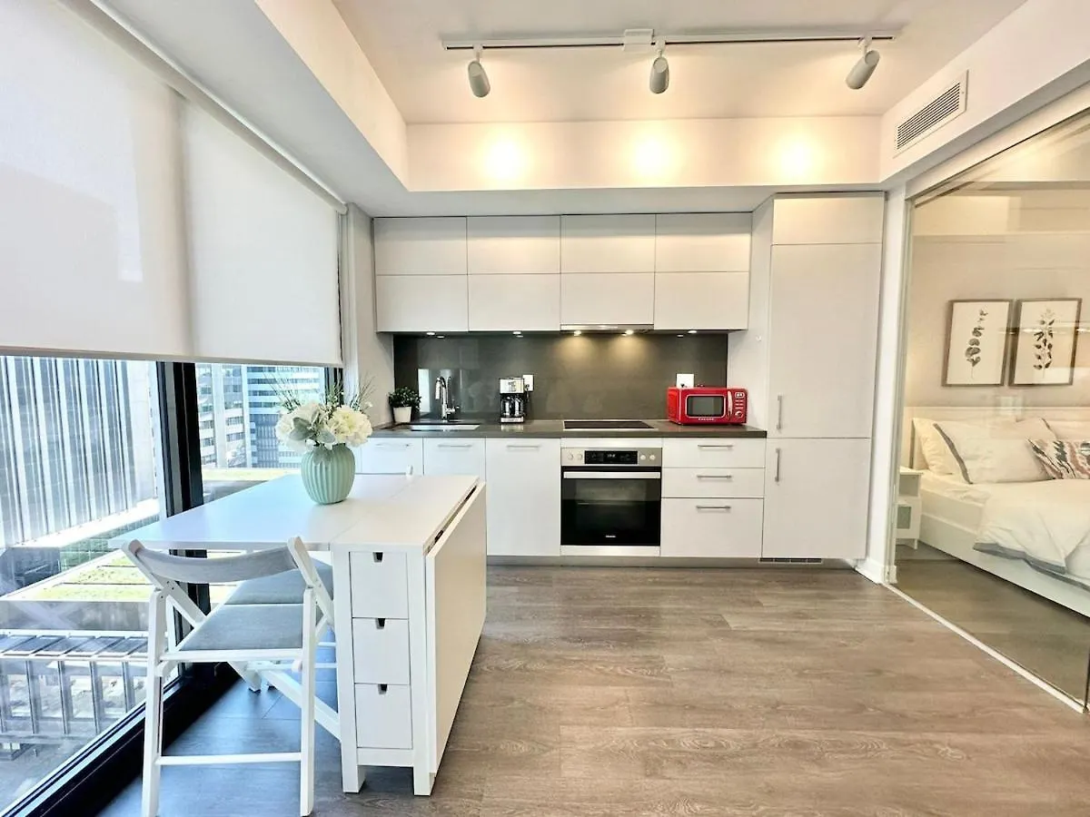 Condo In Yorkville - Newly Furnished Luxury Unit Toronto 0*,