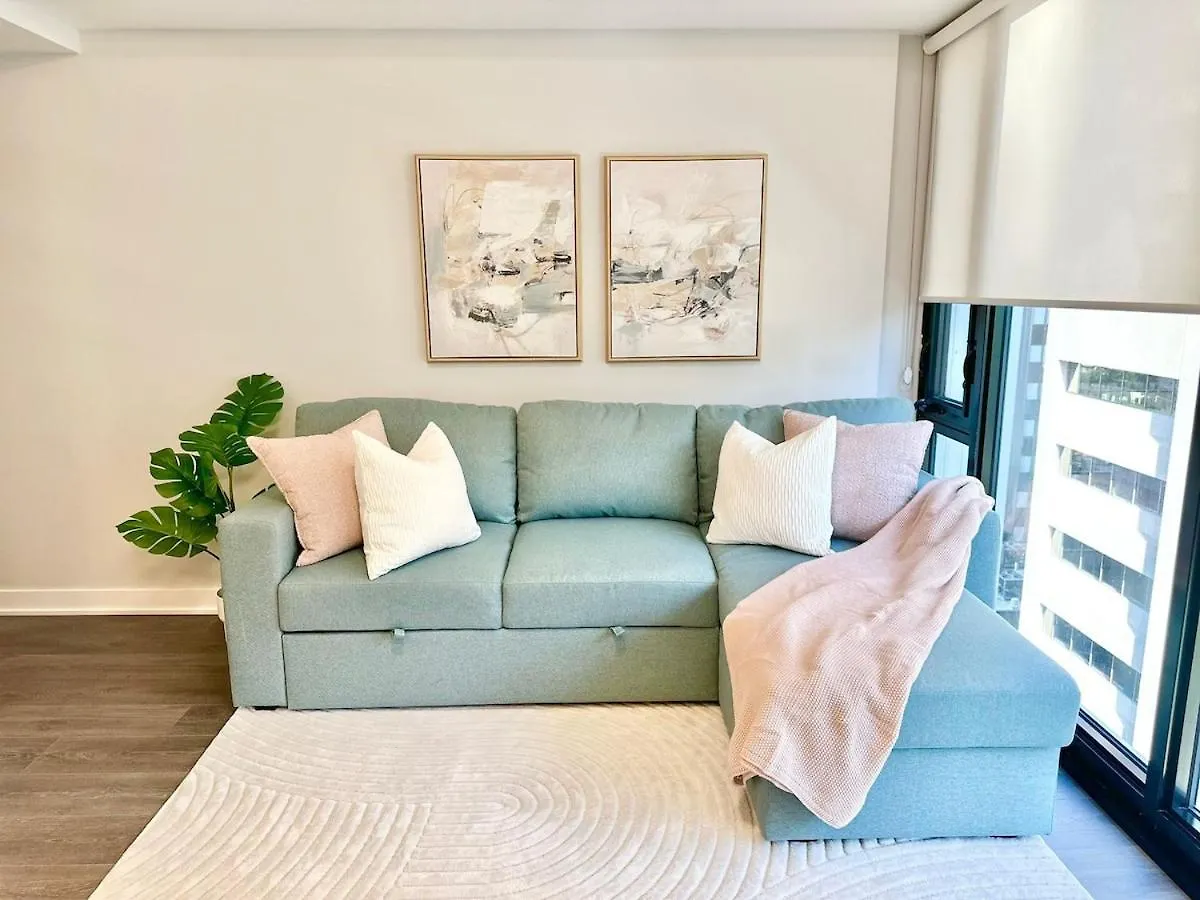 Condo In Yorkville - Newly Furnished Luxury Unit Toronto Apartment
